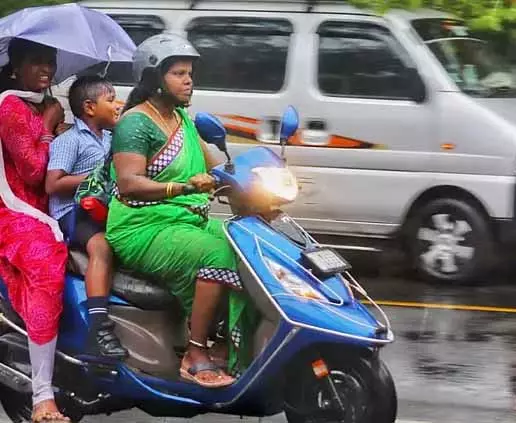 Tamil Nadu: नए साल पर हल्की बारिश की संभावना, नॉर्थ-ईस्ट मॉनसून अपने आखिरी फेज में Tamil Nadu: नए साल पर हल्की बारिश की संभावना, नॉर्थ-ईस्ट मॉनसून अपने आखिरी फेज में