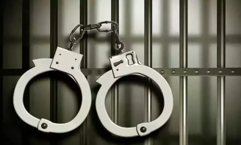 Telangana : 2.41 करोड़ रुपये के हाउस लोन फ्रॉड में 5 गिरफ्तार Telangana : 2.41 करोड़ रुपये के हाउस लोन फ्रॉड में 5 गिरफ्तार