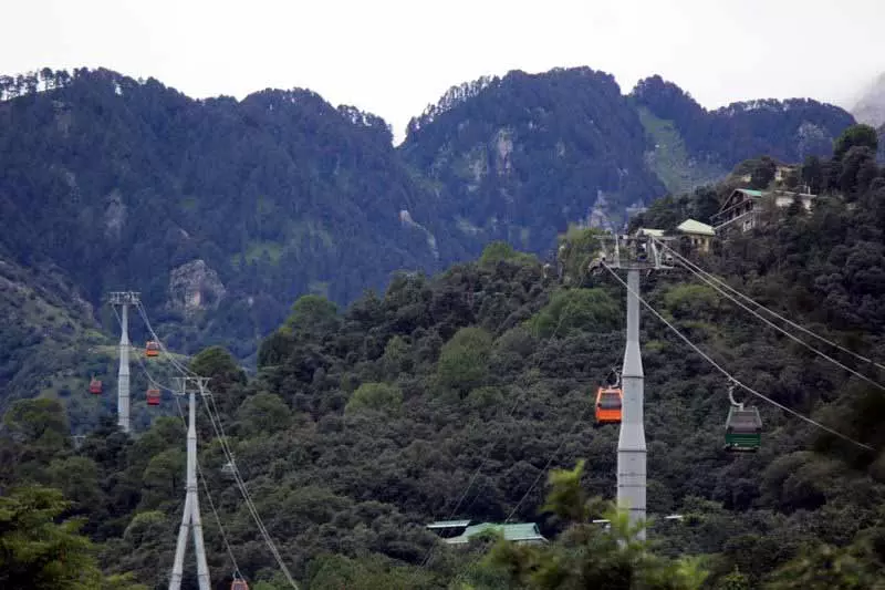 कांगड़ा वैली कार्निवल 2025, Dharamshala में बॉलीवुड नाइट में भारी भीड़ उमड़ी कांगड़ा वैली कार्निवल 2025, Dharamshala में बॉलीवुड नाइट में भारी भीड़ उमड़ी