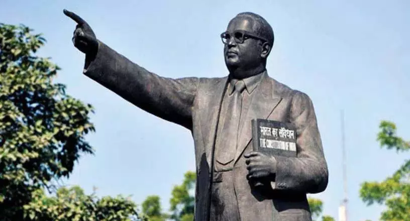 मेडचल जिले में केमिकल टैंकर से Ambedkar की मूर्ति क्षतिग्रस्त मेडचल जिले में केमिकल टैंकर से Ambedkar की मूर्ति क्षतिग्रस्त