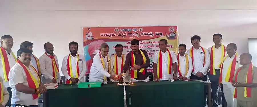 Malnad में ठंड का मौसम: लोग परेशान हैं Malnad में ठंड का मौसम: लोग परेशान हैं