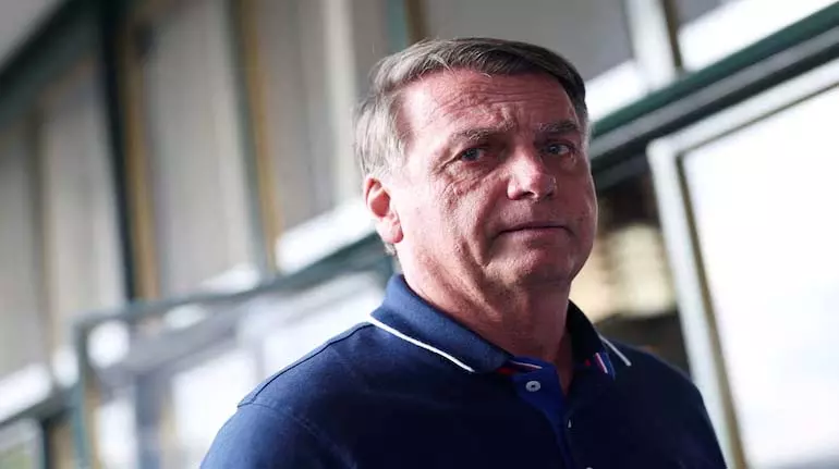 ब्राजील के पूर्व राष्ट्रपति Jair Bolsonaro का लगातार हिचकी आने की वजह से ऑपरेशन हुआ ब्राजील के पूर्व राष्ट्रपति Jair Bolsonaro का लगातार हिचकी आने की वजह से ऑपरेशन हुआ