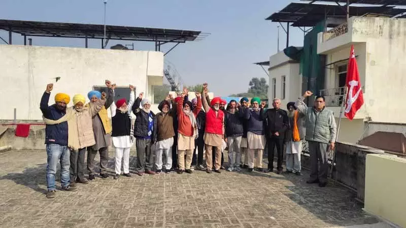 CPI ने संघर्ष और बलिदान के 100 साल पूरे होने का जश्न मनाया CPI ने संघर्ष और बलिदान के 100 साल पूरे होने का जश्न मनाया