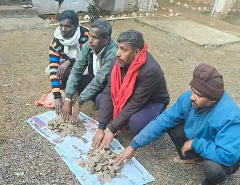पेंगोलिन शल्क तस्करी में चार आरोपी गिरफ्तार, वन्यजीव संरक्षण में बड़ी सफलता पेंगोलिन शल्क तस्करी में चार आरोपी गिरफ्तार, वन्यजीव संरक्षण में बड़ी सफलता
