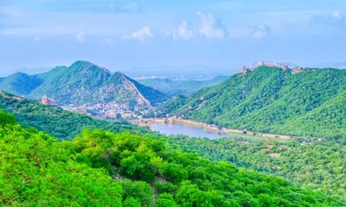 अरावली पहाड़ियों को लेकर सुप्रीम कोर्ट में सुनवाई, कोर्ट ने लिया है स्वतः संज्ञान