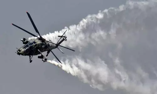 न्यू जर्सी में दो हेलीकॉप्टरों की हवा में टक्कर में एक की मौत न्यू जर्सी में दो हेलीकॉप्टरों की हवा में टक्कर में एक की मौत