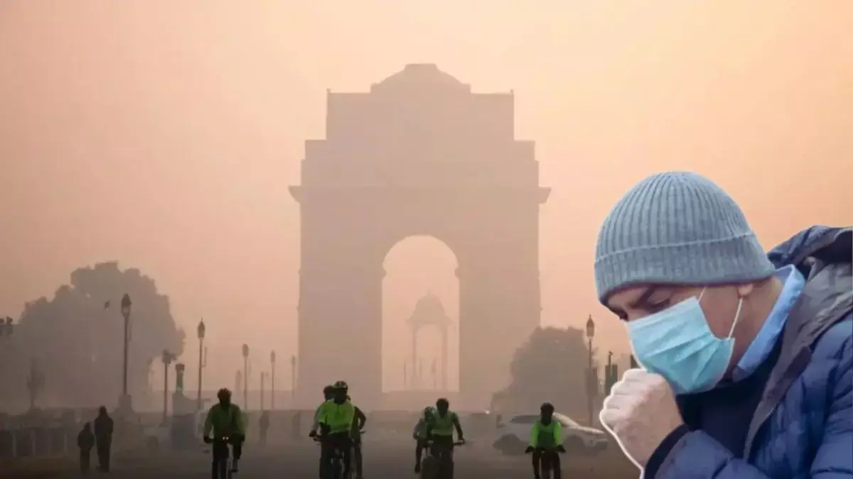 Delhi : घना कोहरा, AQI 402 पर पहुंचा, एयर क्वालिटी गंभीर हुई