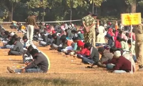 ग्रेजुएट और पोस्टग्रेजुएट समेत 4,000 से ज़्यादा कैंडिडेट ने 102 होम गार्ड पोस्ट के लिए अप्लाई किया ग्रेजुएट और पोस्टग्रेजुएट समेत 4,000 से ज़्यादा कैंडिडेट ने 102 होम गार्ड पोस्ट के लिए अप्लाई किया