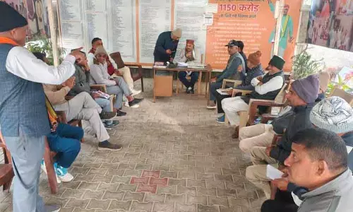 Rewari के विधायक ने लोगों से स्वदेशी सामान इस्तेमाल करने की अपील की Rewari के विधायक ने लोगों से स्वदेशी सामान इस्तेमाल करने की अपील की