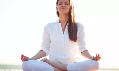 Yoga Tips: थायराइड की समस्या में प्राणायाम के अभ्यास से मिल सकता है लाभ Yoga Tips: थायराइड की समस्या में प्राणायाम के अभ्यास से मिल सकता है लाभ