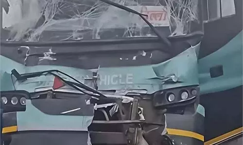 Himachal Accident:वोल्वो बस दुर्घटनाग्रस्त, ड्राइवर-कंडक्टर समेत यात्री घायल