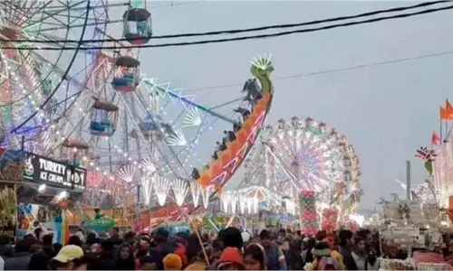 Gwalior :बिना RTO टैक्स छूट के शुरू हुआ व्यापार मेला, व्यापारी और जनता निराश Gwalior :बिना RTO टैक्स छूट के शुरू हुआ व्यापार मेला, व्यापारी और जनता निराश