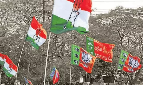 Pune elections : पार्टियों की लिस्ट जारी होने से पहले उम्मीदवारों ने नामांकन दाखिल किया