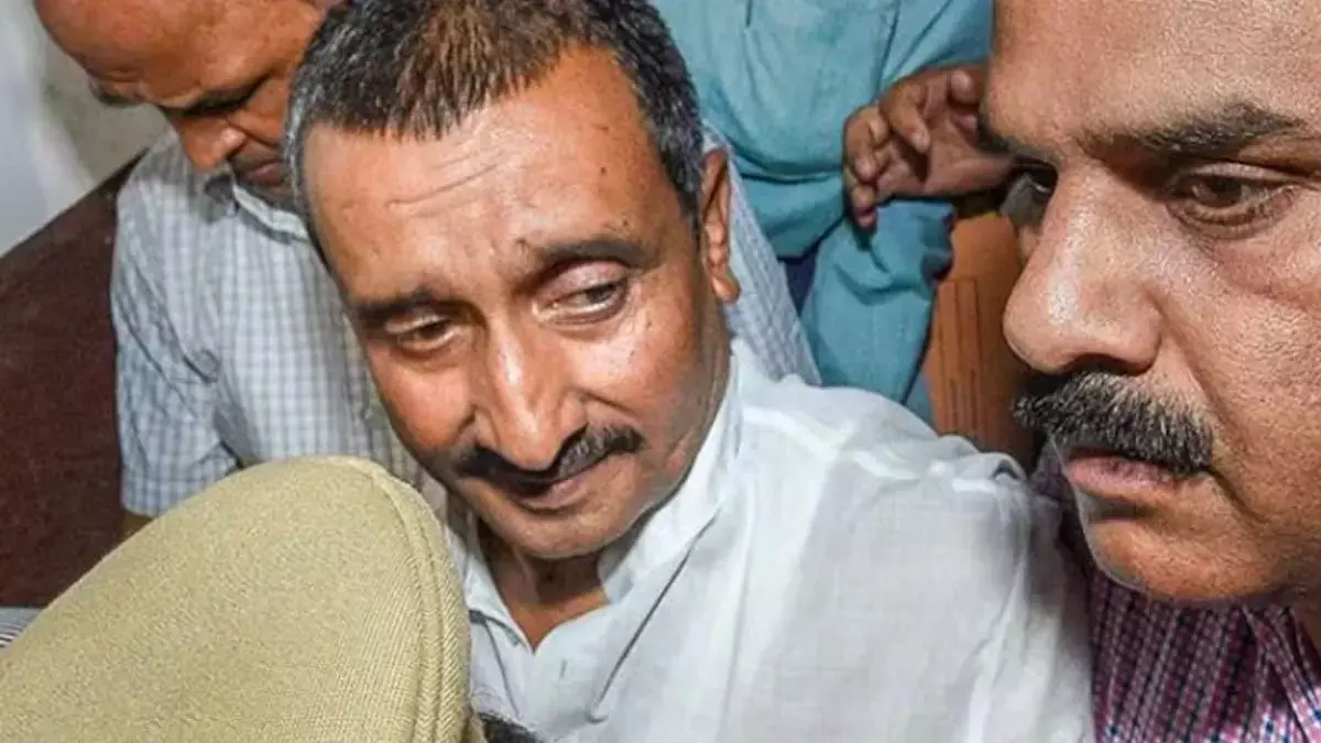 Unnao Rape Case: CBI की अर्जी पर सुप्रीम कोर्ट में सुनवाई, सुरक्षा कड़ी Unnao Rape Case: CBI की अर्जी पर सुप्रीम कोर्ट में सुनवाई, सुरक्षा कड़ी
