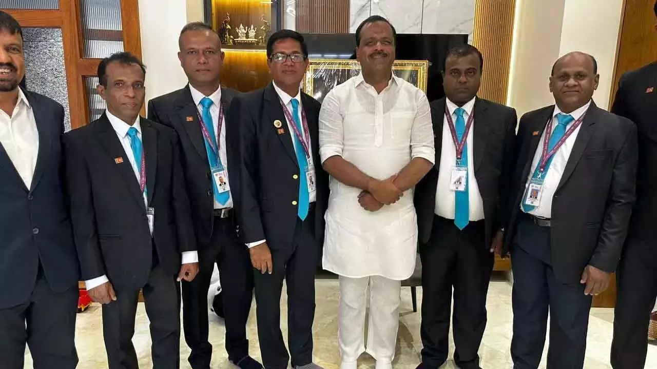 Karnataka: श्रीलंका के दौरे पर आए पत्रकारों ने स्पीकर यू.टी. खादर से मुलाकात की