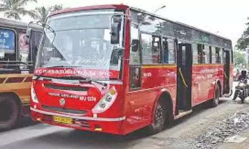 MTC ने अपने ड्राइवरों से ड्यूटी के दौरान अपने मोबाइल फोन कंडक्टर को देने को कहा