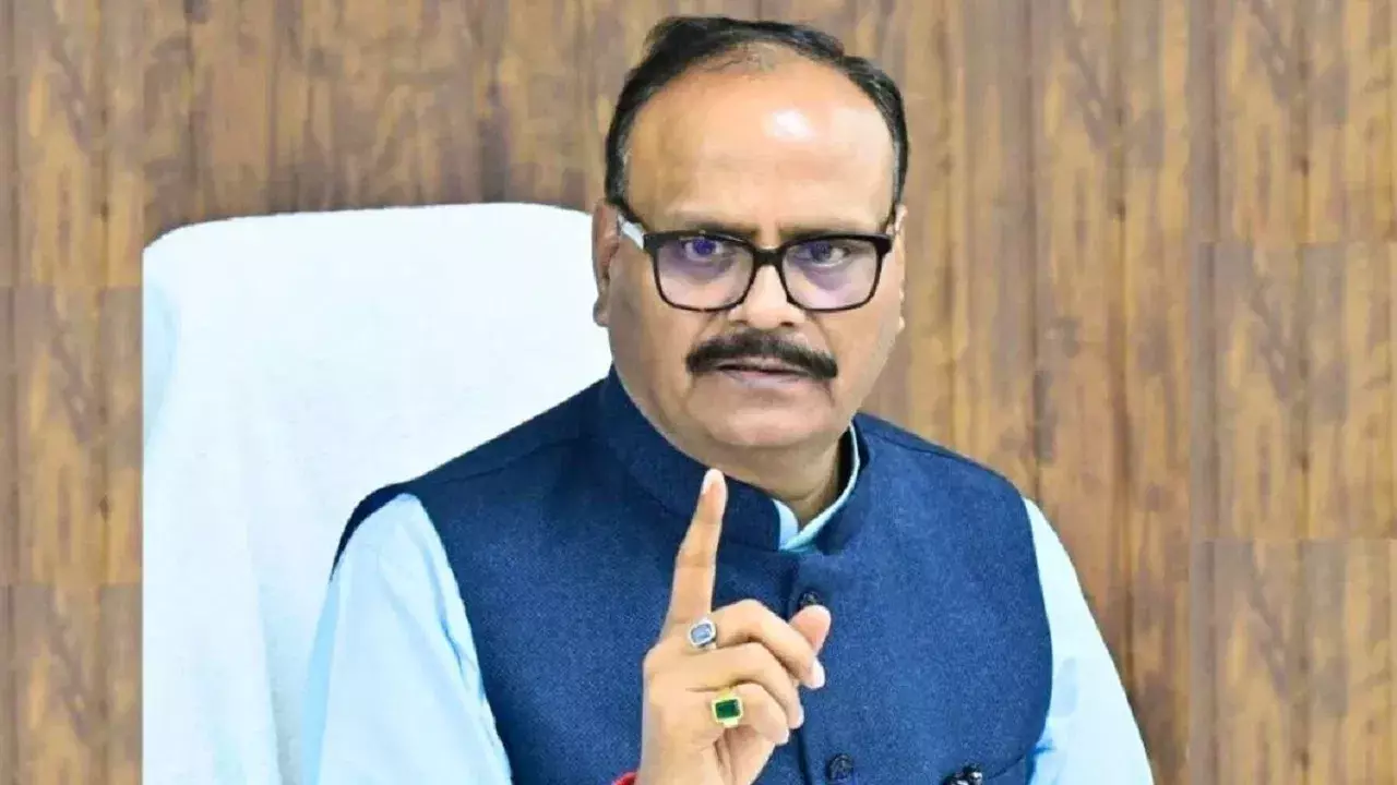 Lucknow: छात्रसंघ चुनाव बहाली पर डिप्टी CM ने जताई प्रतिबद्धता Lucknow: छात्रसंघ चुनाव बहाली पर डिप्टी CM ने जताई प्रतिबद्धता