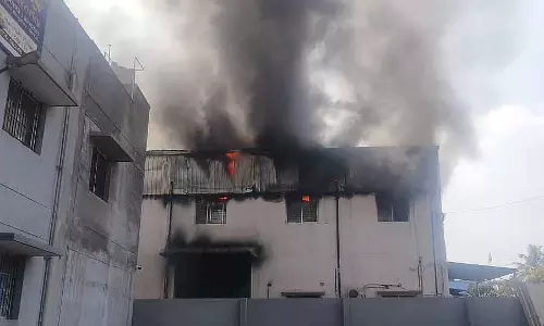 Karnataka : एक फ़ूड फ़ैक्टरी में आग लग गई