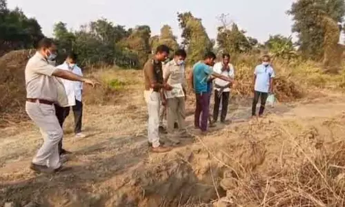 Sonepur लापता व्यक्ति का शव दफना हुआ मिला Sonepur लापता व्यक्ति का शव दफना हुआ मिला