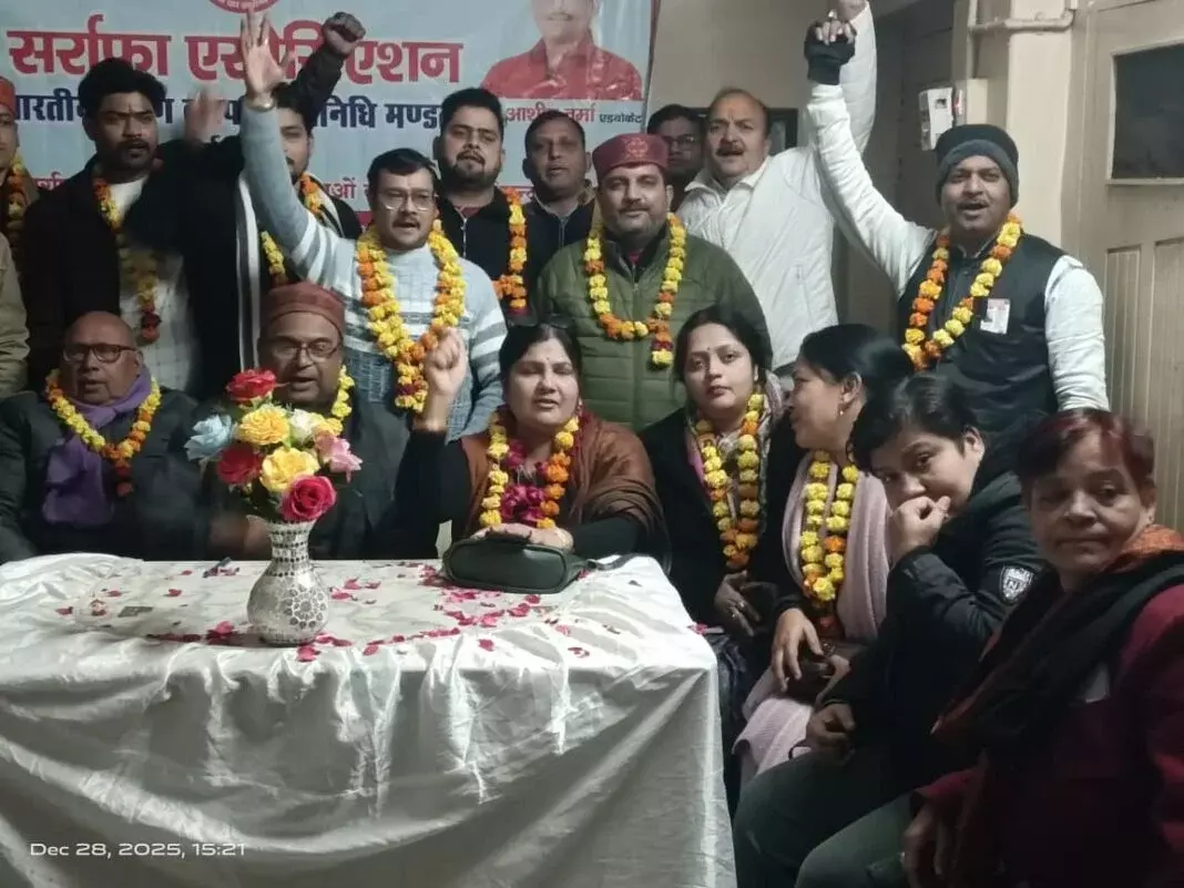 Farrukhabad: मंडल ने कोई ठोस काम नहीं किया, चर्चा में बना Farrukhabad: मंडल ने कोई ठोस काम नहीं किया, चर्चा में बना