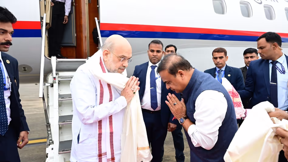 अमित शाह Assam पहुंचे बड़े इंफ्रास्ट्रक्चर और कल्चरल प्रोजेक्ट्स का उद्घाटन करेंगे अमित शाह Assam पहुंचे बड़े इंफ्रास्ट्रक्चर और कल्चरल प्रोजेक्ट्स का उद्घाटन करेंगे