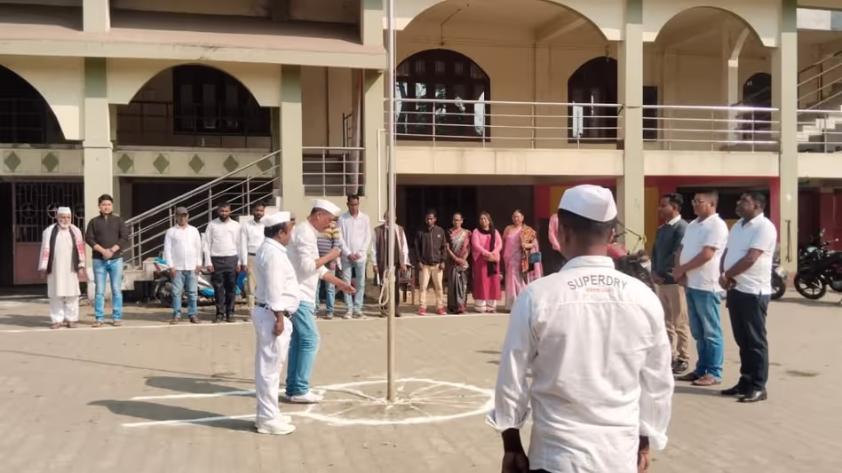 Assam : कांग्रेस ने मार्गेरिटा कांग्रेस भवन में 140वां स्थापना दिवस मनाया Assam : कांग्रेस ने मार्गेरिटा कांग्रेस भवन में 140वां स्थापना दिवस मनाया