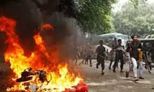 Bangladesh ने हिंदुओं पर हमले को ‘अलग-थलग घटनाएं’ बताया Bangladesh ने हिंदुओं पर हमले को ‘अलग-थलग घटनाएं’ बताया