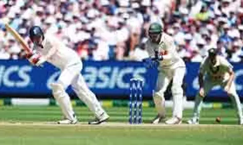 दो दिन का टेस्ट खत्म होने से MCG क्यूरेटर हैरान दो दिन का टेस्ट खत्म होने से MCG क्यूरेटर हैरान