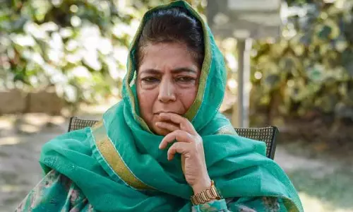 युवाओं को दीवार पर धकेलने से प्रेशर कुकर जैसी स्थिति पैदा होती है: Mufti