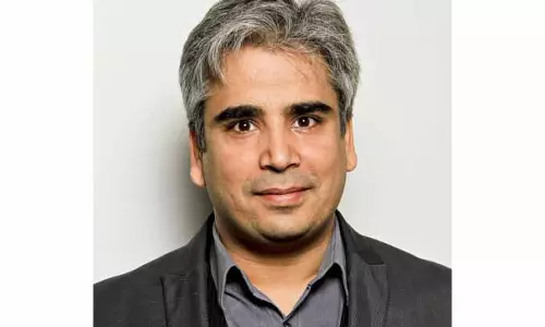 Tanveer ने ज़ादीबल में काम की प्रगति की समीक्षा की Tanveer ने ज़ादीबल में काम की प्रगति की समीक्षा की
