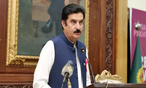 Khyber Pakhtunkhwa में उग्रवाद के बीच राज्यपाल ने सैन्य कार्रवाई का समर्थन मांगा