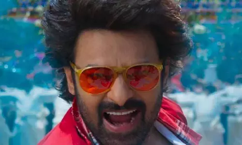 कॉमेडी और मास एंटरटेनमेंट का मिक्स: Prabhas ने ट्रेलर में लूटी महफ़िल कॉमेडी और मास एंटरटेनमेंट का मिक्स: Prabhas ने ट्रेलर में लूटी महफ़िल
