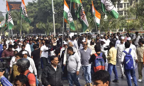 Odisha: कांग्रेस का प्रदर्शन, किसानों के लिए मुफ्त बिजली की मांग