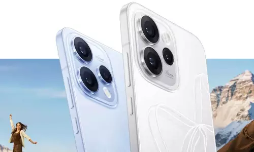 Oppo Reno 15 सीरीज जल्द भारत में लॉन्च, Pro Mini की कीमत आई सामने Oppo Reno 15 सीरीज जल्द भारत में लॉन्च, Pro Mini की कीमत आई सामने