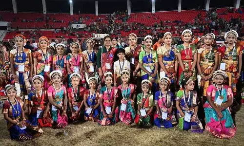 Hyderabad में रचा इतिहास: नंदिनी नृत्यालयम के डांसरों का गिनीज़ वर्ल्ड रिकॉर्ड Hyderabad में रचा इतिहास: नंदिनी नृत्यालयम के डांसरों का गिनीज़ वर्ल्ड रिकॉर्ड
