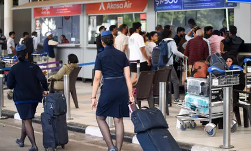 घरेलू एविएशन इंडस्ट्री को FY26 में और अधिक नुकसान का अनुमान घरेलू एविएशन इंडस्ट्री को FY26 में और अधिक नुकसान का अनुमान