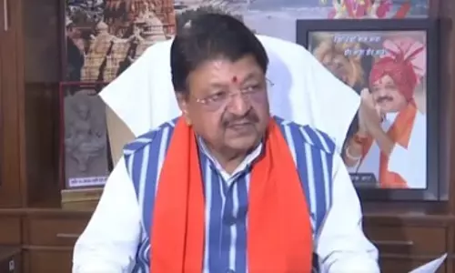 कैलाश विजयवर्गीय ने आरएसएस की प्रशंसा करने पर दिग्विजय सिंह को साहसी बताया कैलाश विजयवर्गीय ने आरएसएस की प्रशंसा करने पर दिग्विजय सिंह को साहसी बताया