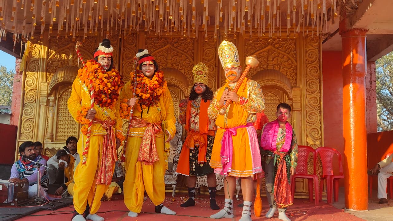 Raisen: श्री रामलीला का मैदानी मंचन श्रीराम सुग्रीव की मित्रता और बाली वध का हुआ मंचन