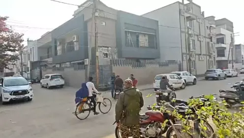 होंडा शोरूम के मालिक यहां भी ED की रेड, VIDEO होंडा शोरूम के मालिक यहां भी ED की रेड, VIDEO
