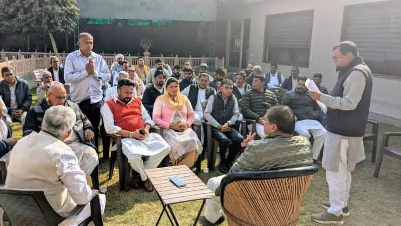 जुलाना रैली के बाद जेजेपी ने संगठन की समीक्षा की जुलाना रैली के बाद जेजेपी ने संगठन की समीक्षा की