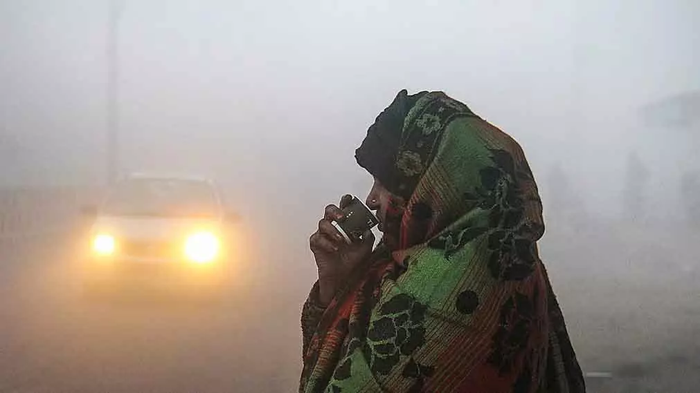 MP : पूरे राज्य में तापमान में भारी गिरावट, भोपाल में 5°C, मंदसौर में 3°C, MP : पूरे राज्य में तापमान में भारी गिरावट, भोपाल में 5°C, मंदसौर में 3°C,