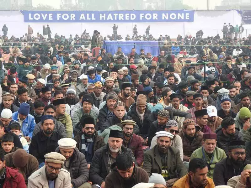 Ahmadiyya मुसलमानों का 3 दिन का सम्मेलन कादियान में खत्म हुआ Ahmadiyya मुसलमानों का 3 दिन का सम्मेलन कादियान में खत्म हुआ