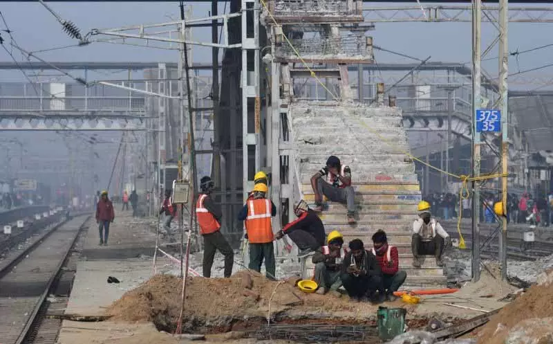 Ludhiana रेलवे स्टेशन के अपग्रेड की डेडलाइन खत्म होने से यात्रियों को कोई राहत नहीं मिली Ludhiana रेलवे स्टेशन के अपग्रेड की डेडलाइन खत्म होने से यात्रियों को कोई राहत नहीं मिली