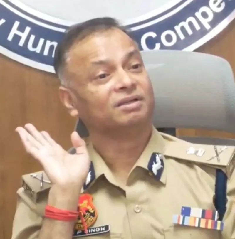 Haryana के DGP ने स्ट्रेटेजी मीटिंग की, कहा कि पुलिसिंग को और ज़्यादा रिज़ल्ट-ओरिएंटेड होना चाहिए Haryana के DGP ने स्ट्रेटेजी मीटिंग की, कहा कि पुलिसिंग को और ज़्यादा रिज़ल्ट-ओरिएंटेड होना चाहिए