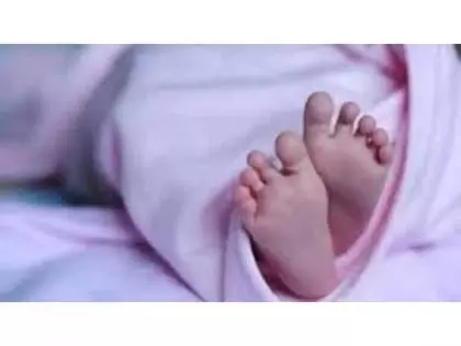 Kerala: मलप्पुरम में खेलते समय हादसा, पत्थर निगलने से बच्चे की मौत Kerala: मलप्पुरम में खेलते समय हादसा, पत्थर निगलने से बच्चे की मौत