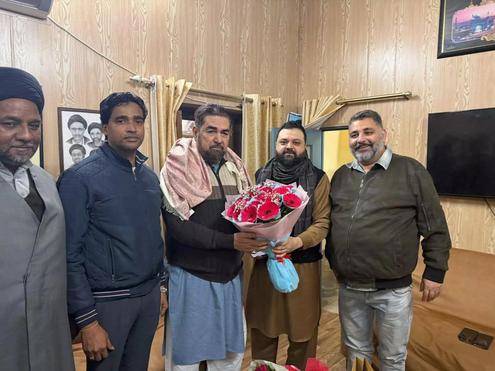 Saharanpur: इमाम ख़ुमैनी अवॉर्ड मिलने पर मौलाना जवाद को सम्मान Saharanpur: इमाम ख़ुमैनी अवॉर्ड मिलने पर मौलाना जवाद को सम्मान