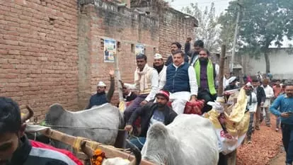 Bareilly: जरौल गांव में आप सांसद का बैलगाड़ी प्रदर्शन, बजरंग दल पर निशाना Bareilly: जरौल गांव में आप सांसद का बैलगाड़ी प्रदर्शन, बजरंग दल पर निशाना