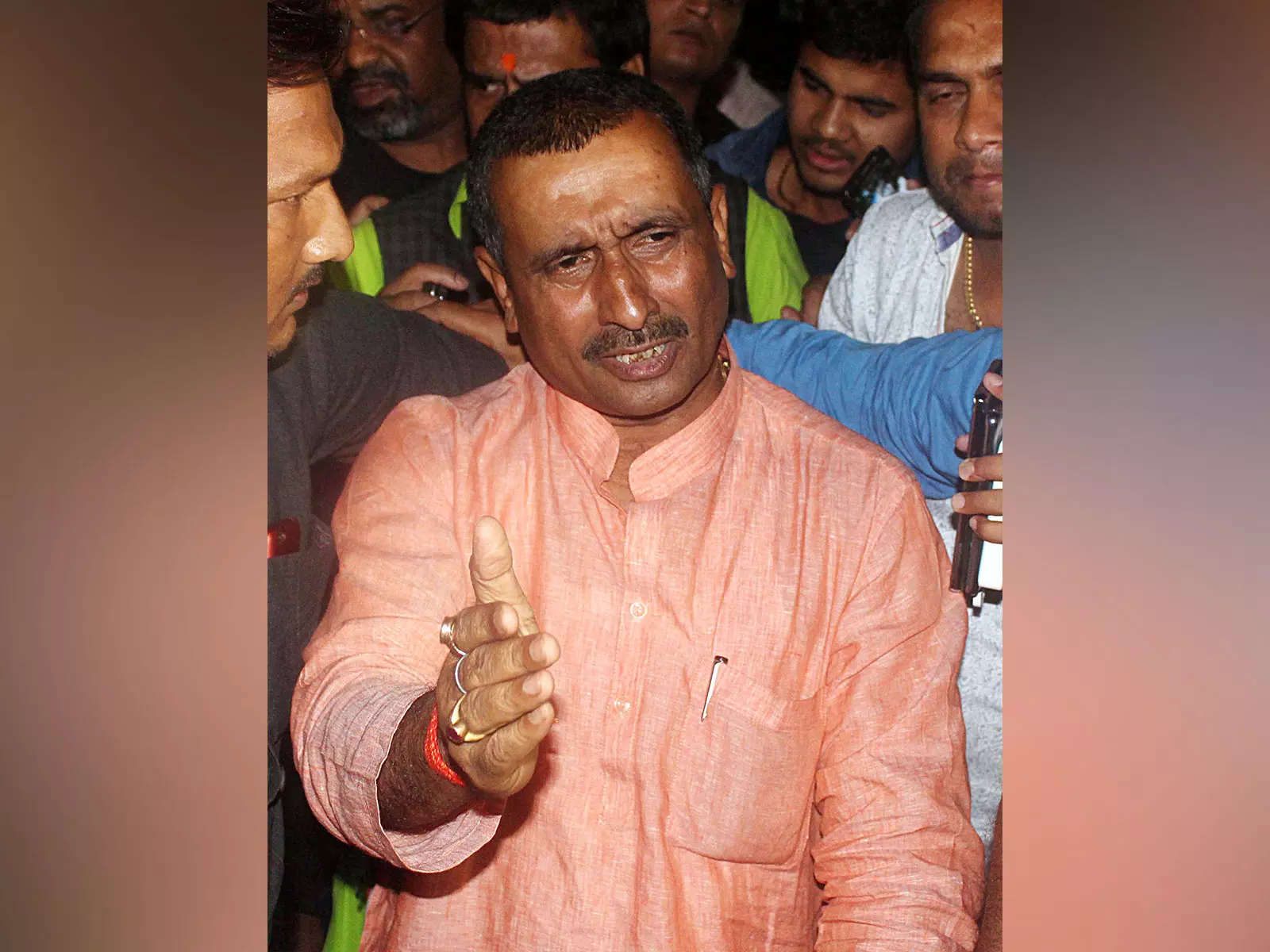 SC द्वारा दिल्ली हाई कोर्ट के आदेश पर रोक लगाने के बाद कुलदीप सेंगर की बेटी ने खुला पत्र लिखा SC द्वारा दिल्ली हाई कोर्ट के आदेश पर रोक लगाने के बाद कुलदीप सेंगर की बेटी ने खुला पत्र लिखा