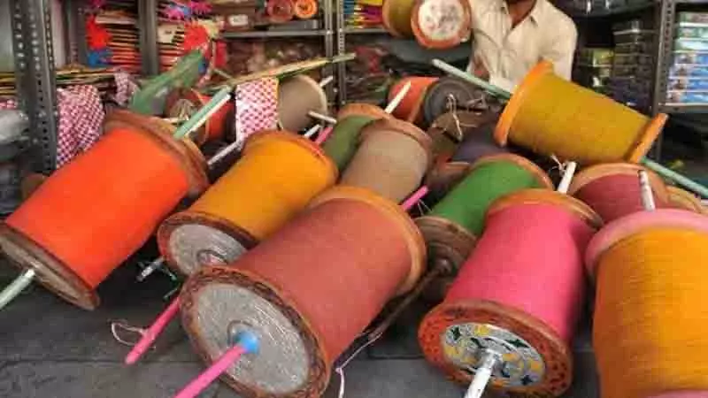 Hyderabad: बाइक चलाते समय चीनी मांझे से युवक गंभीर रूप से घायल Hyderabad: बाइक चलाते समय चीनी मांझे से युवक गंभीर रूप से घायल