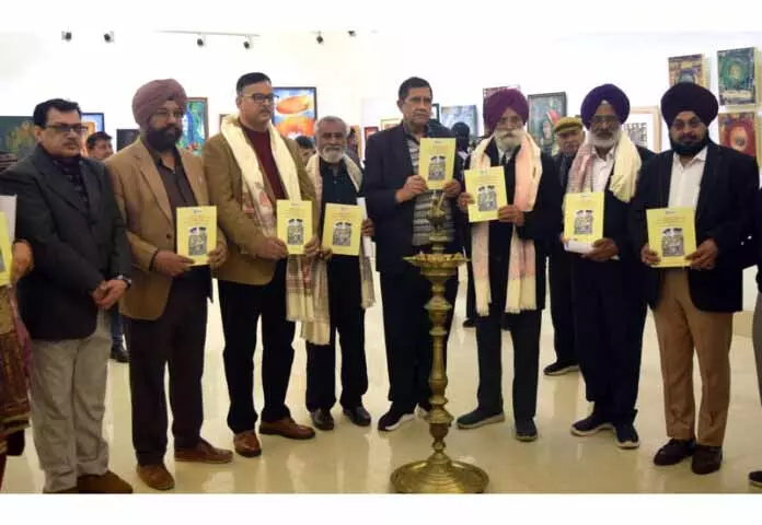JKCCA-IAFA ने अमृतसर में पेंटिंग्स की प्रदर्शनी लगाई JKCCA-IAFA ने अमृतसर में पेंटिंग्स की प्रदर्शनी लगाई
